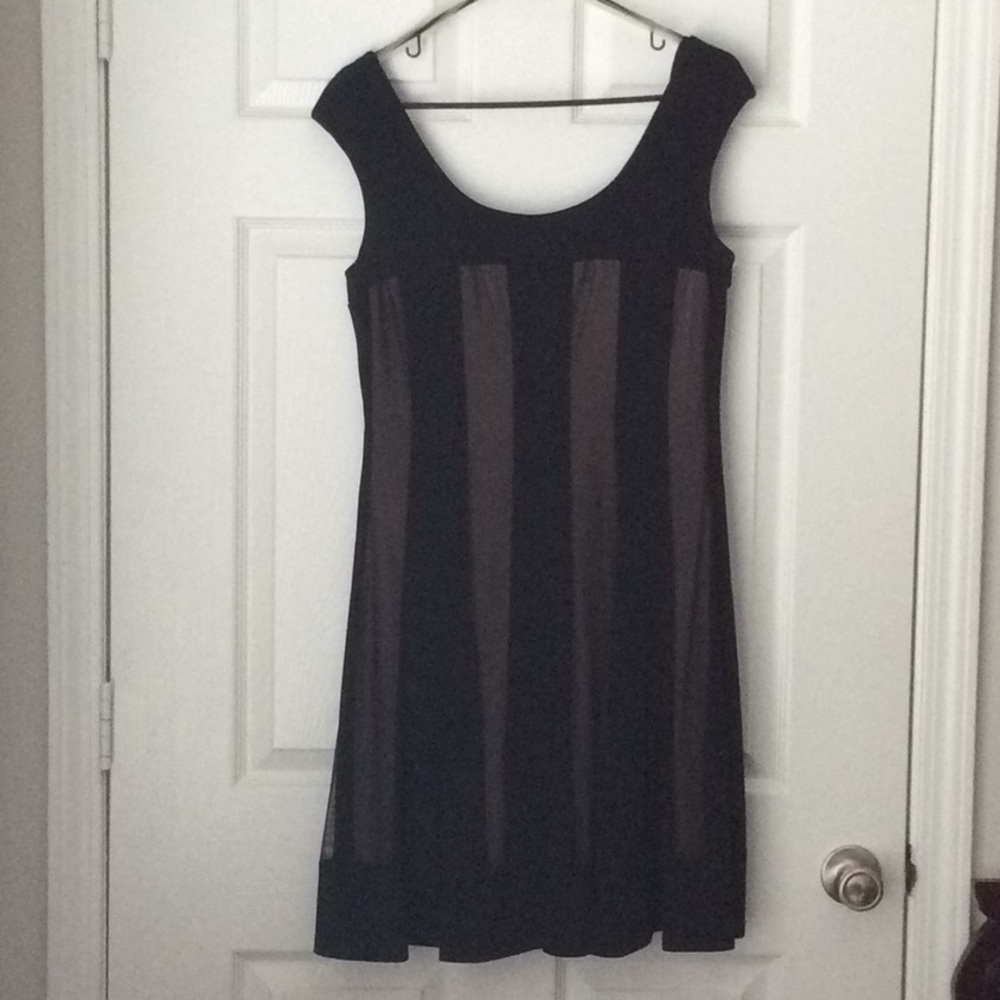 Dual layers beige under lay black solid/shear top